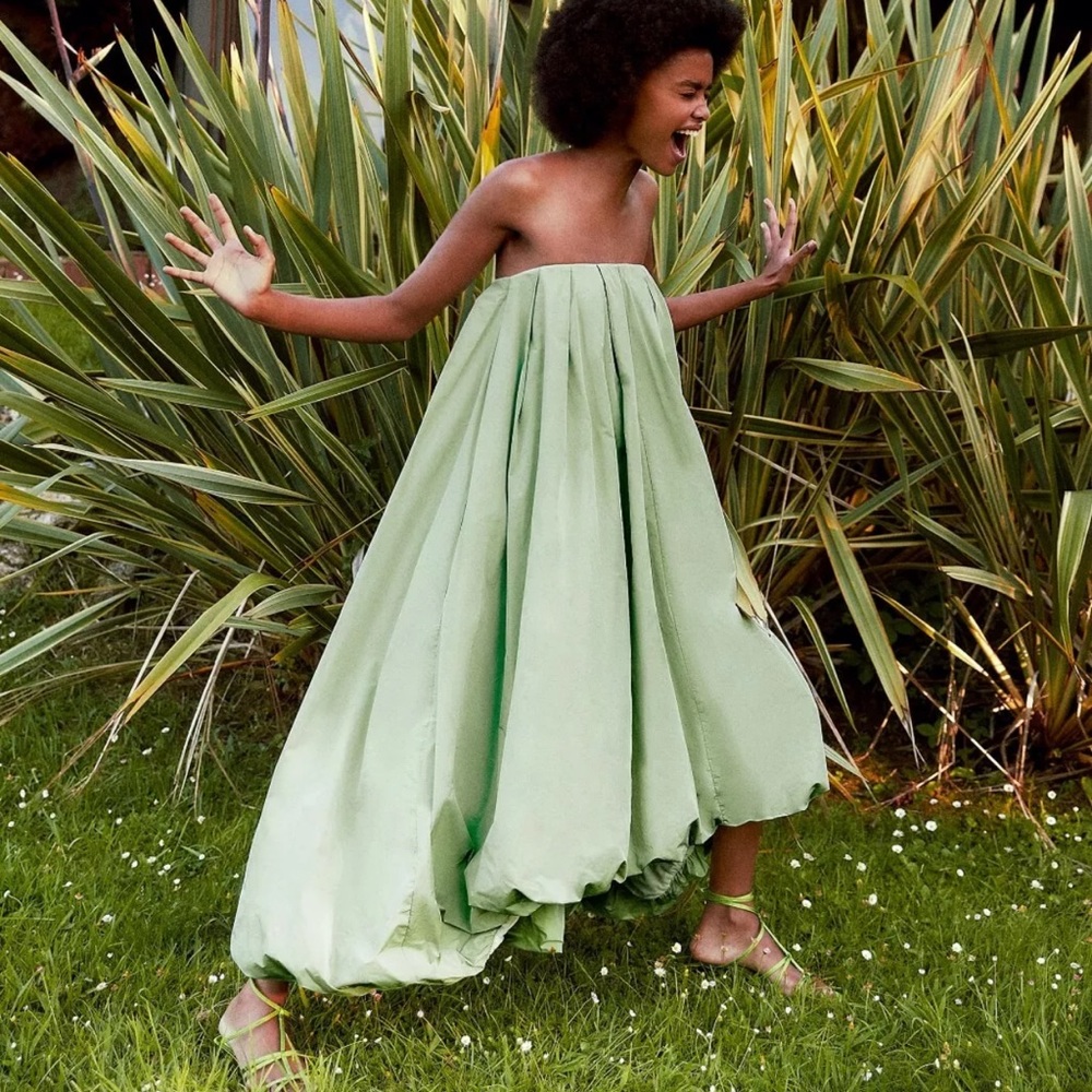 Zara mint green voluminous dress.